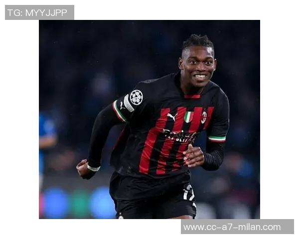 莱奥提前回归米兰积极训练全力争取重返首发阵容 莱奥提前回归米兰积极训练全力争取重返首发阵容